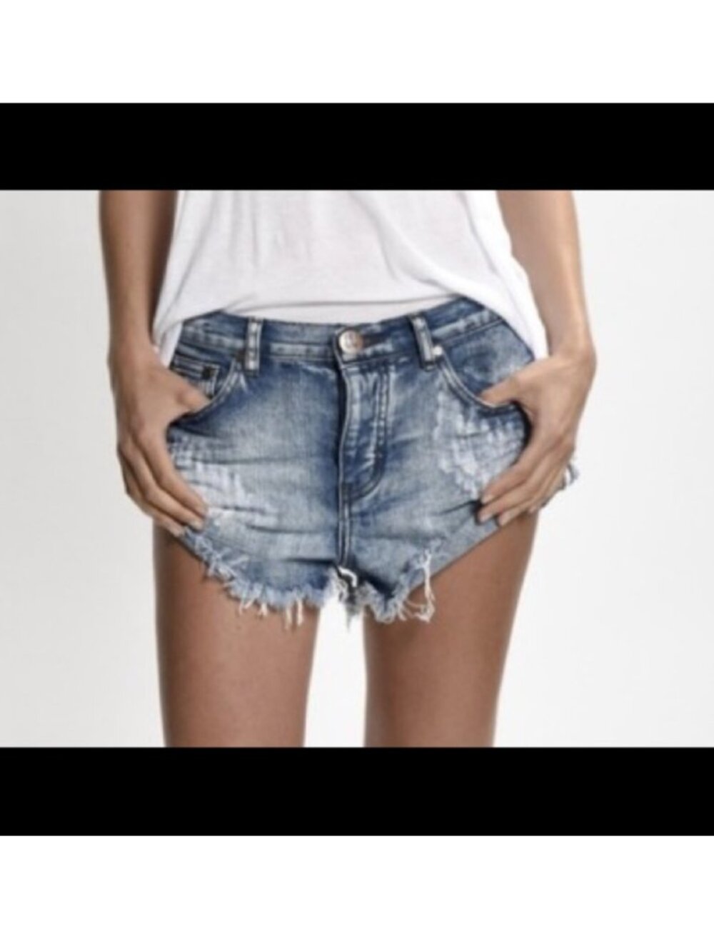 One Teaspoon Bandits Distressed Denim Shorts Size 25